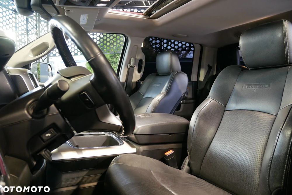 Dodge RAM 5.7 4x4 - 12