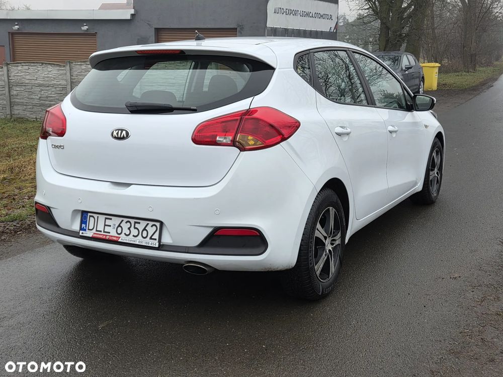 Kia Ceed 1.4 CVVT Attract - 8