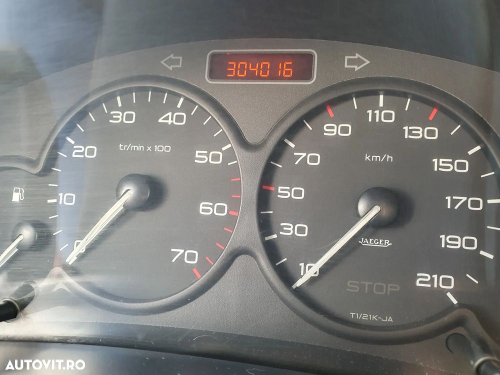 Citroën Berlingo 1.6 HDi Attraction - 6