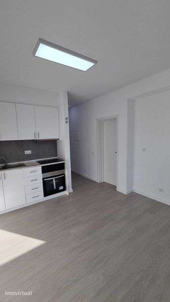 T1 kitchenett Totalmente Remodedado Miratejo - Grande imagem: 2/12