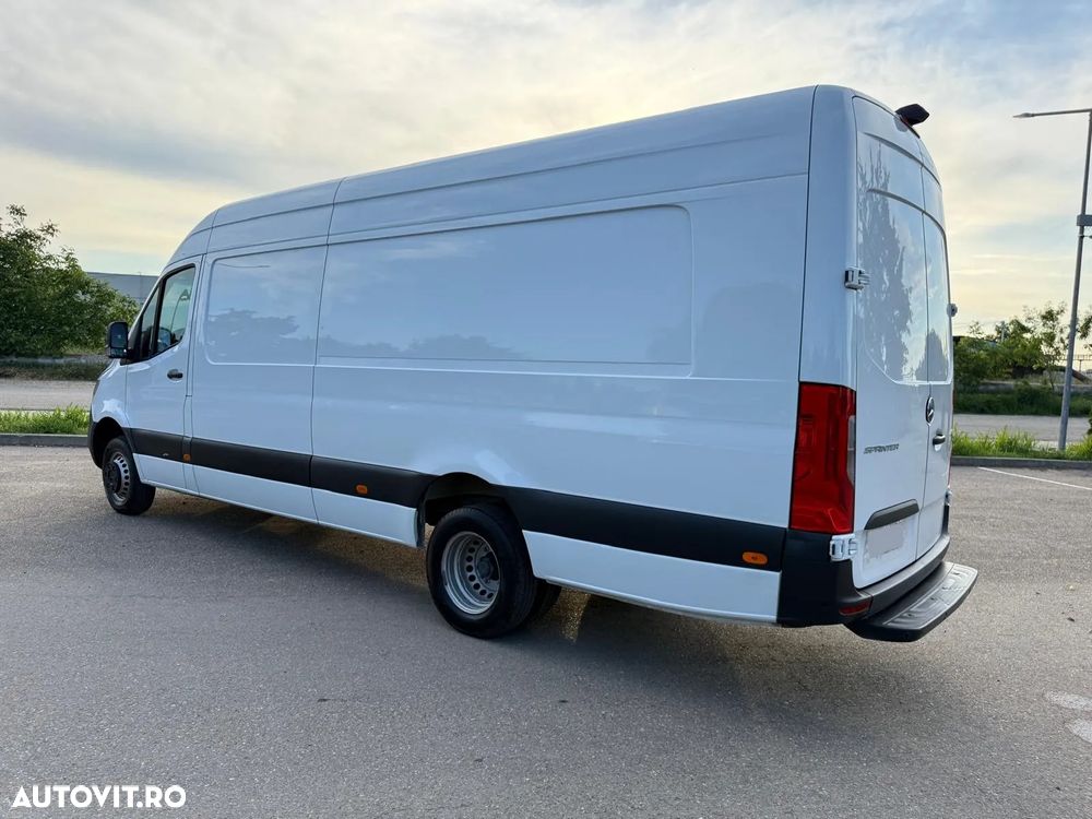 Mercedes-Benz Sprinter - 4