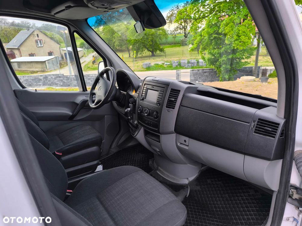 Mercedes-Benz Sprinter - 5