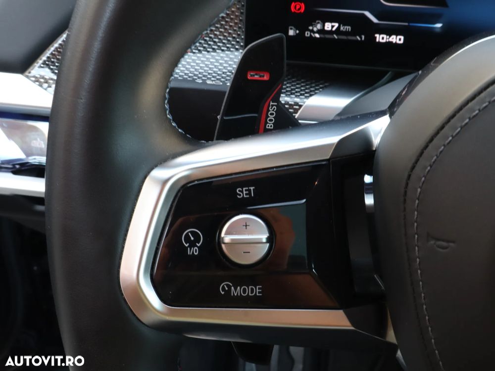 BMW M7 M760e xDrive - 22