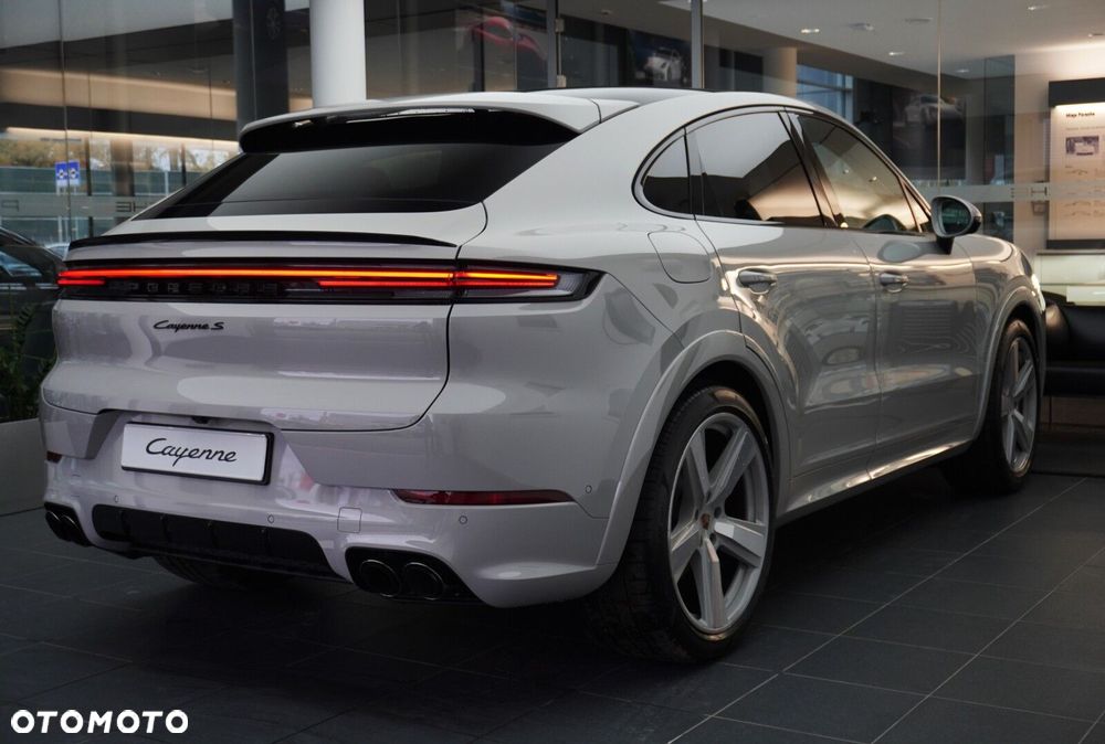Porsche Cayenne - 9