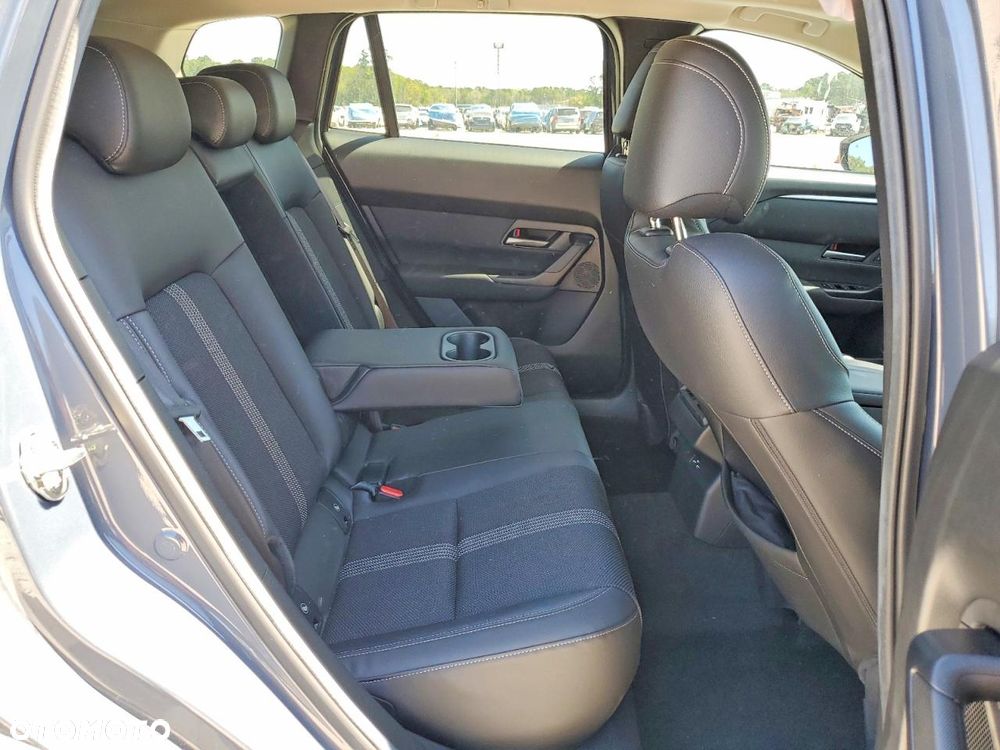 Mazda CX-50 - 10