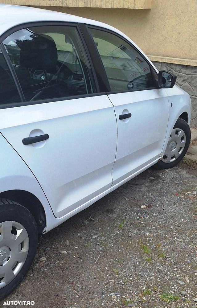 Skoda RAPID 1.2 MPI Active - 5