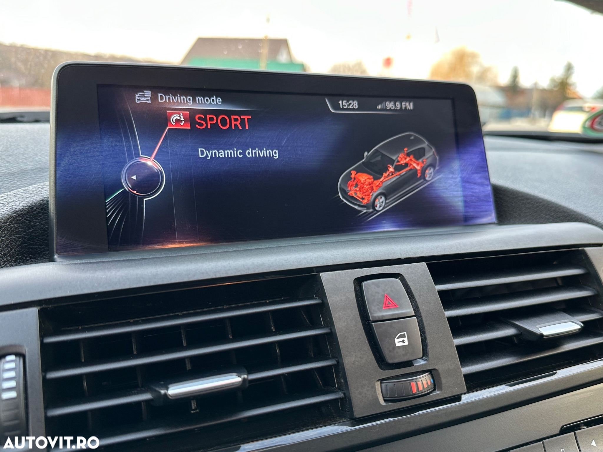 BMW Seria 1 118d Urban Line - 12