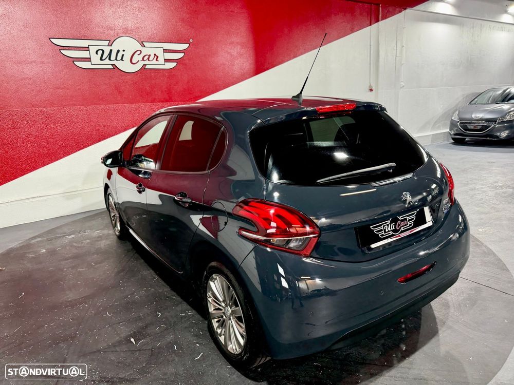 Peugeot 208 1.2 PureTech Style - 47