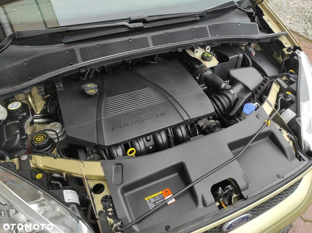 Ford S-Max - 17