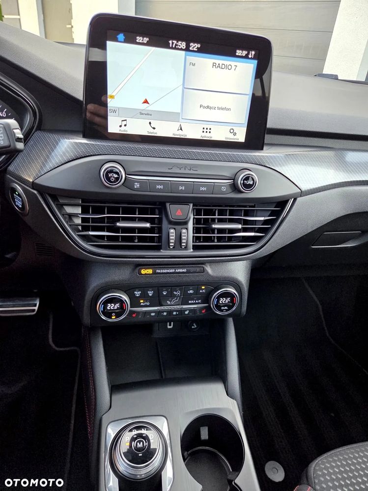 Ford Focus 1.5 EcoBlue Start-Stopp-System ST-LINE - 20