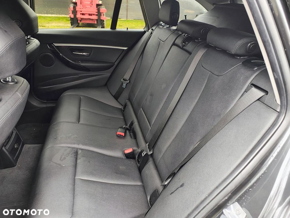 BMW Seria 3 318d Edition Luxury Line Purity - 13