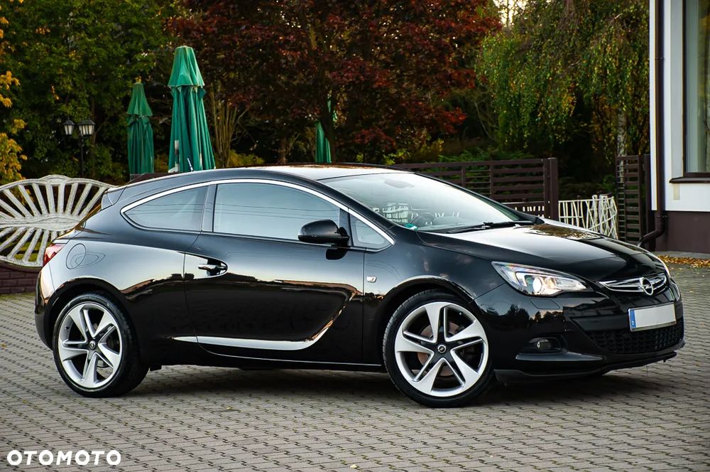 Opel Astra GTC 1.6 Turbo Innovation - 10