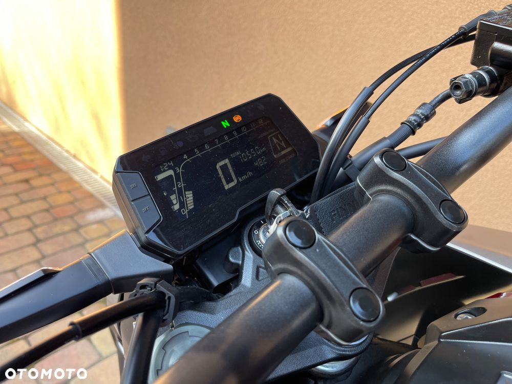 Honda CB - 8