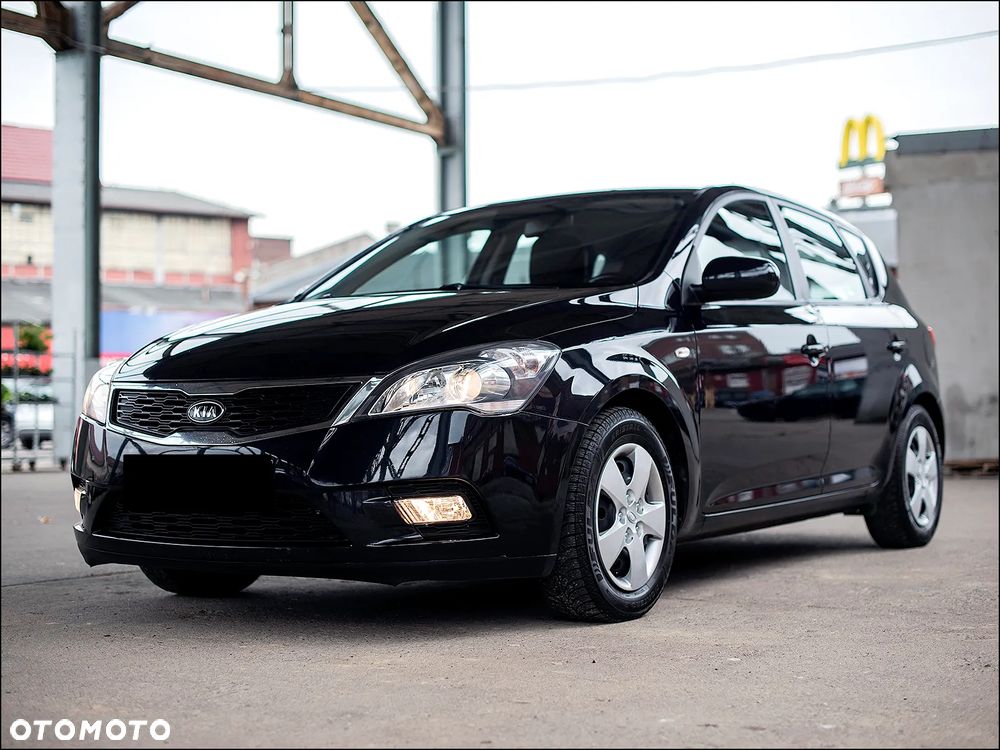 Kia Ceed - 6