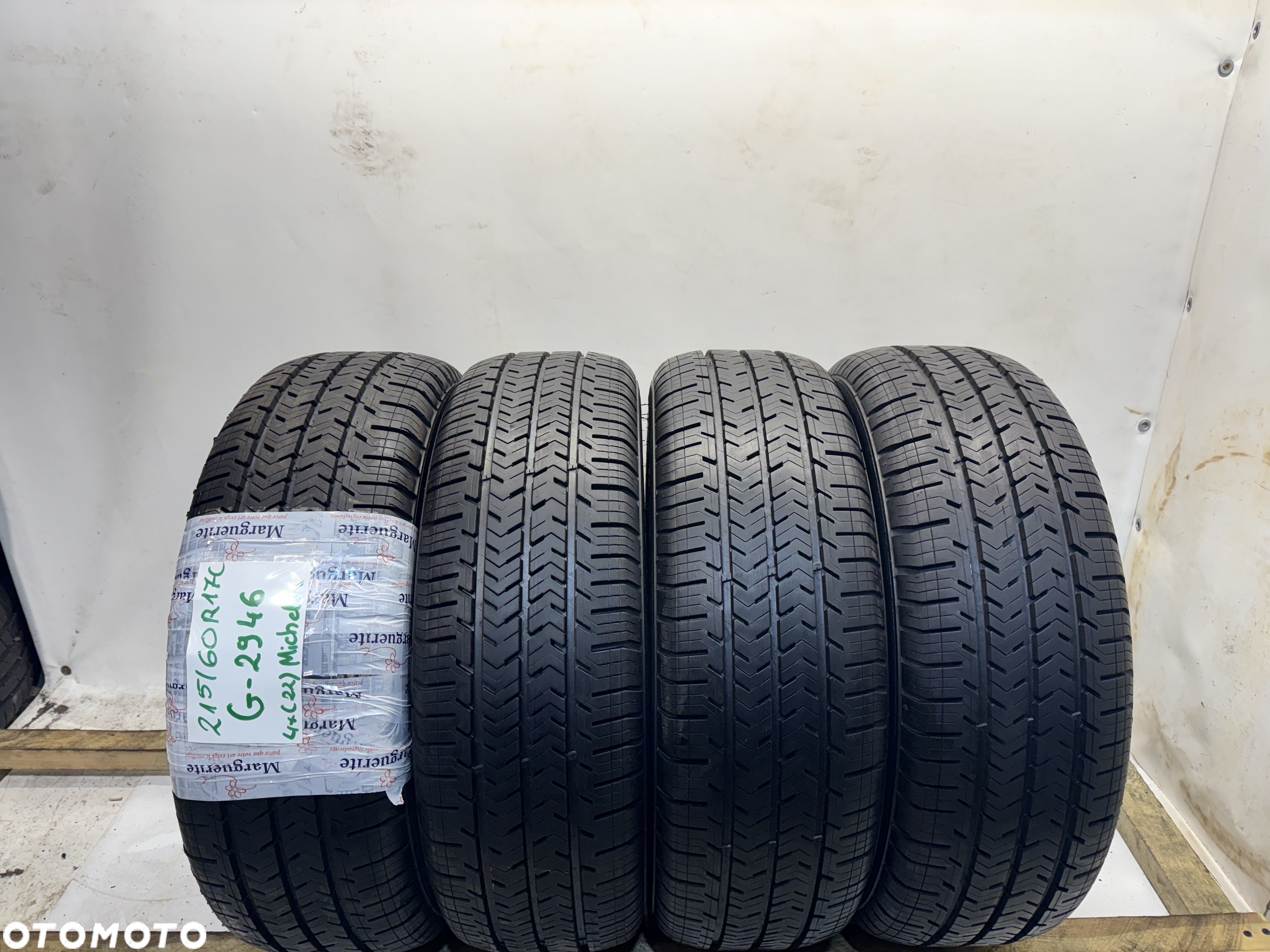 G-2946 215/60R17C 104/102H MICHELIN AGLIS - 1