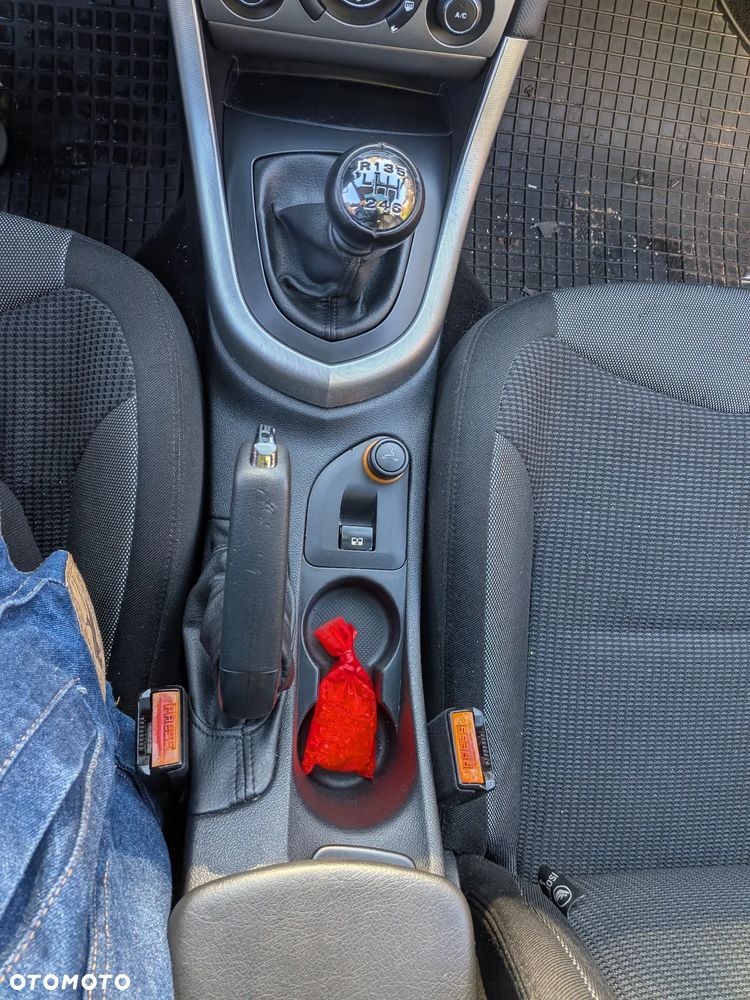 Peugeot 308 1.6 HDi Premium - 23