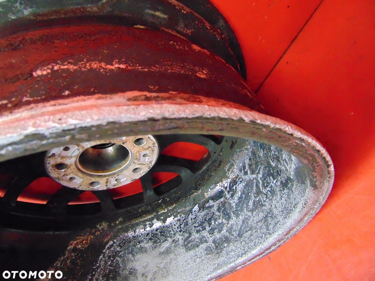 FELGA BBS XR0107 ALUMINIOWA 18 5x120 8J ET45 - 7
