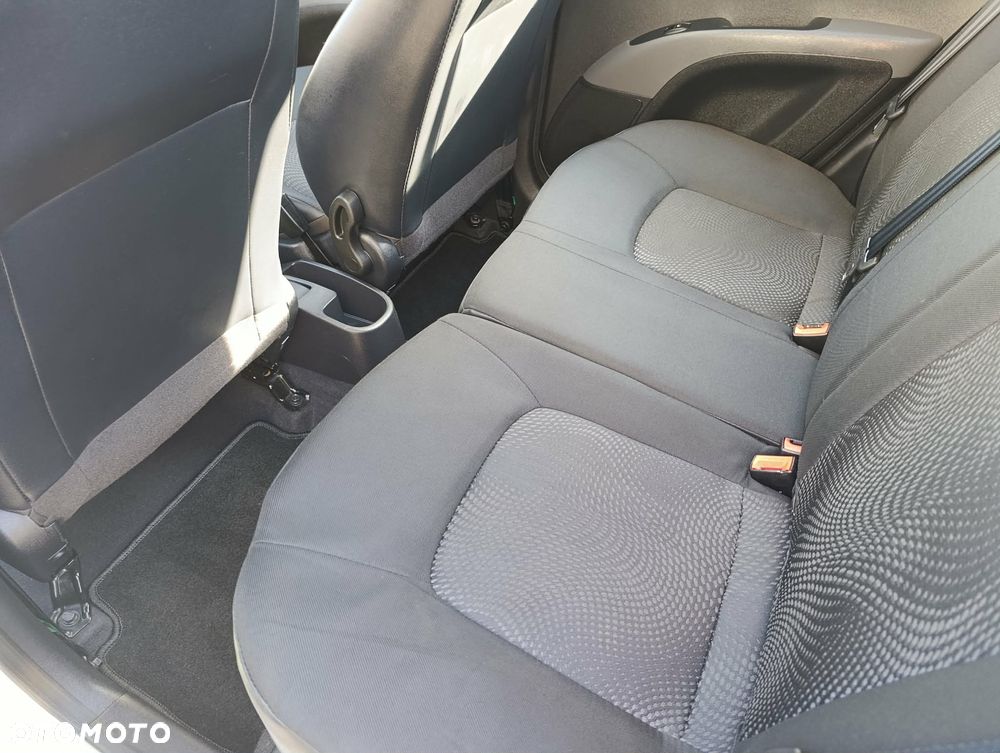 Hyundai i10 1.1 Classic - 9