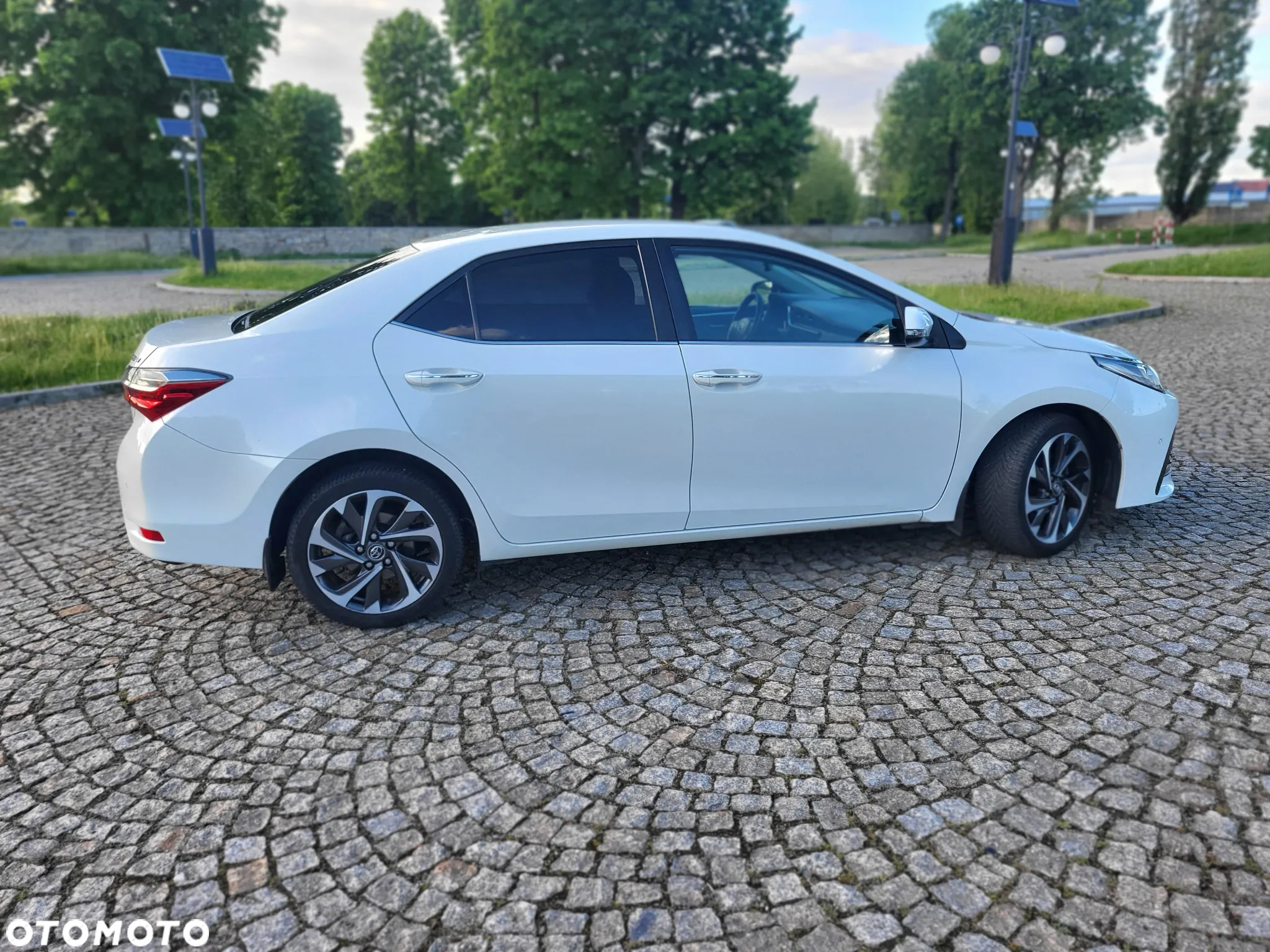 Toyota Corolla 1.6 Prestige EU6 - 7