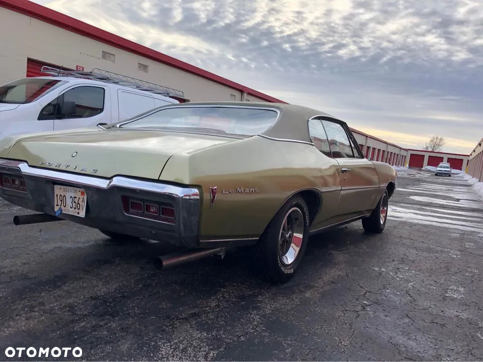 Pontiac Le Mans - 9