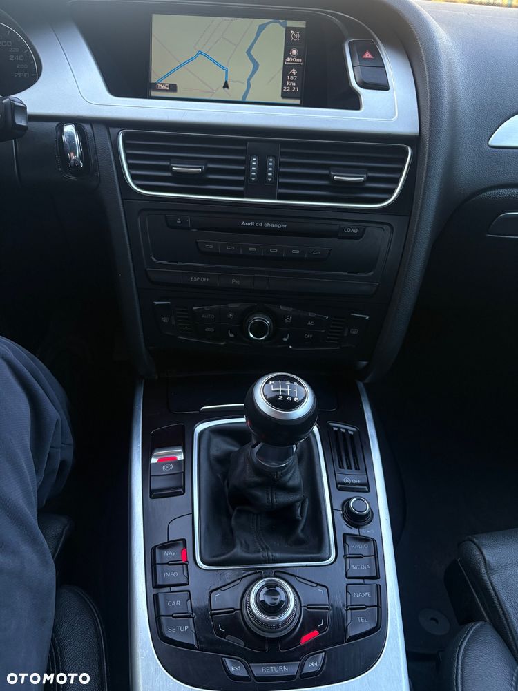 Audi A4 Limousine 2.0 TDI DPF S line Sportpaket - 12