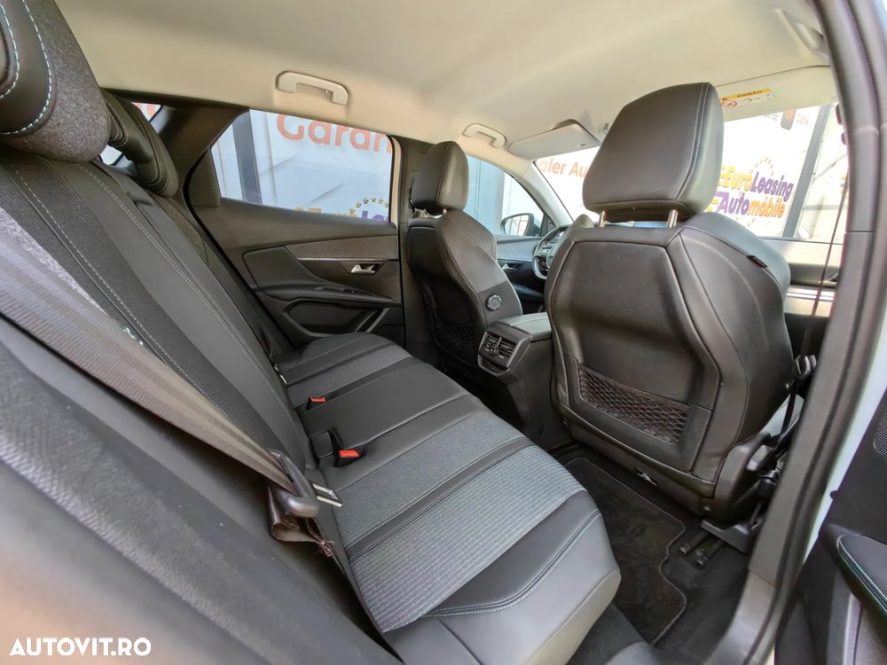 Peugeot 3008 1.5 BlueHDI 130 S&S EAT8 Allure - 17