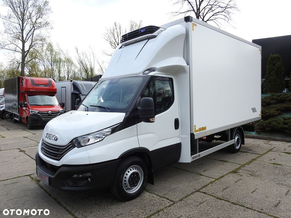 Iveco DAILY 35S16 NOWY KONTENER CHŁODNIA -10*C 8 PALET FUNKCJA GRZANIA ZASILANIE 230V TEMPOMAT KLIMATYZACJA 160KM - 7