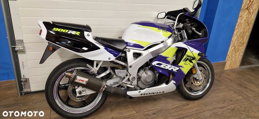 Honda CBR - 8