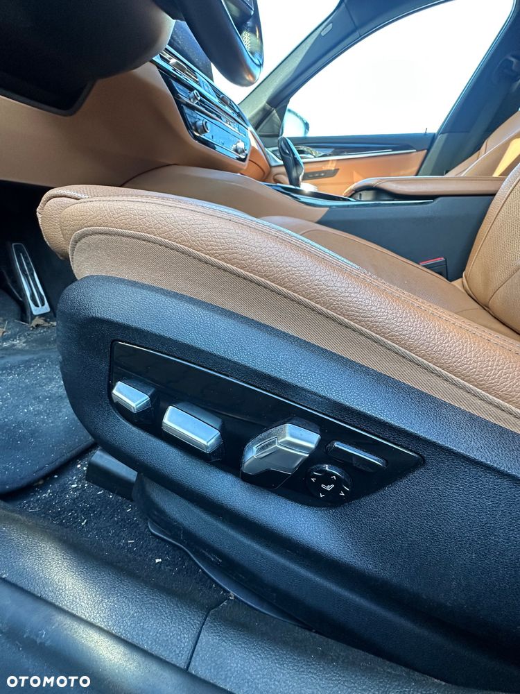 BMW Seria 5 540i xDrive M Sport sport - 7