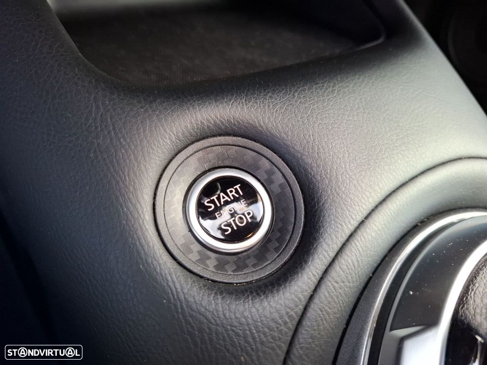Nissan Juke 1.0 DIG-T N-Connecta NAV.+TwoTone NC DCT — fotografia 10