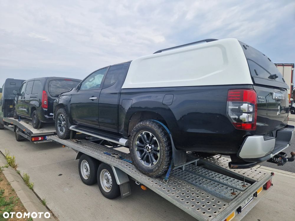 Mitsubishi L200 - 6