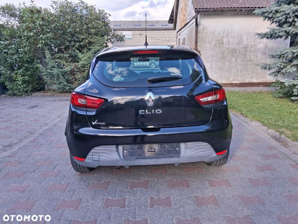 Renault Clio 1.2 16V 75 Experience - 18
