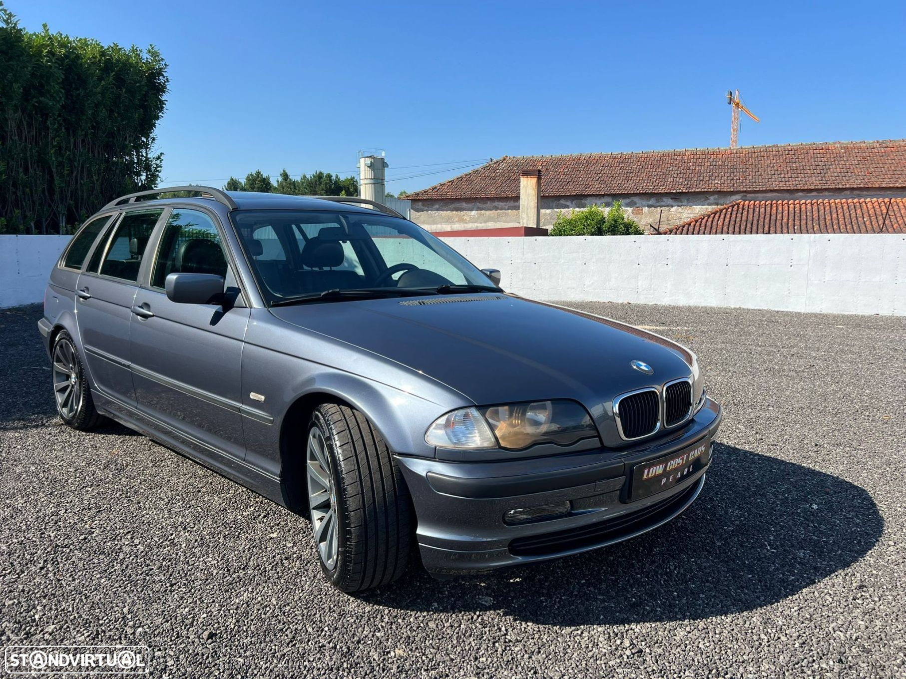 BMW 318 i Touring - 2