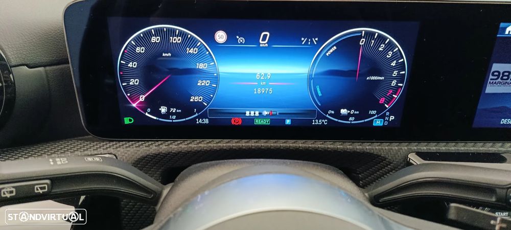 Mercedes-Benz A 250 e - 24