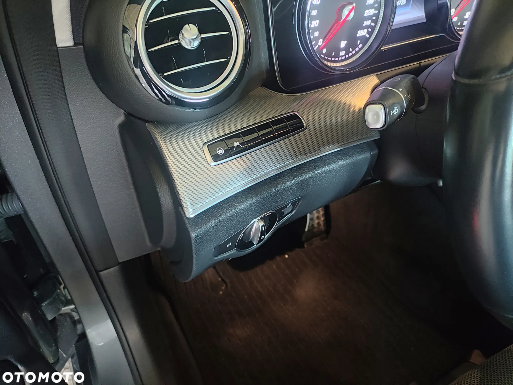 Mercedes-Benz Klasa E 220 d 9G-TRONIC Avantgarde - 10