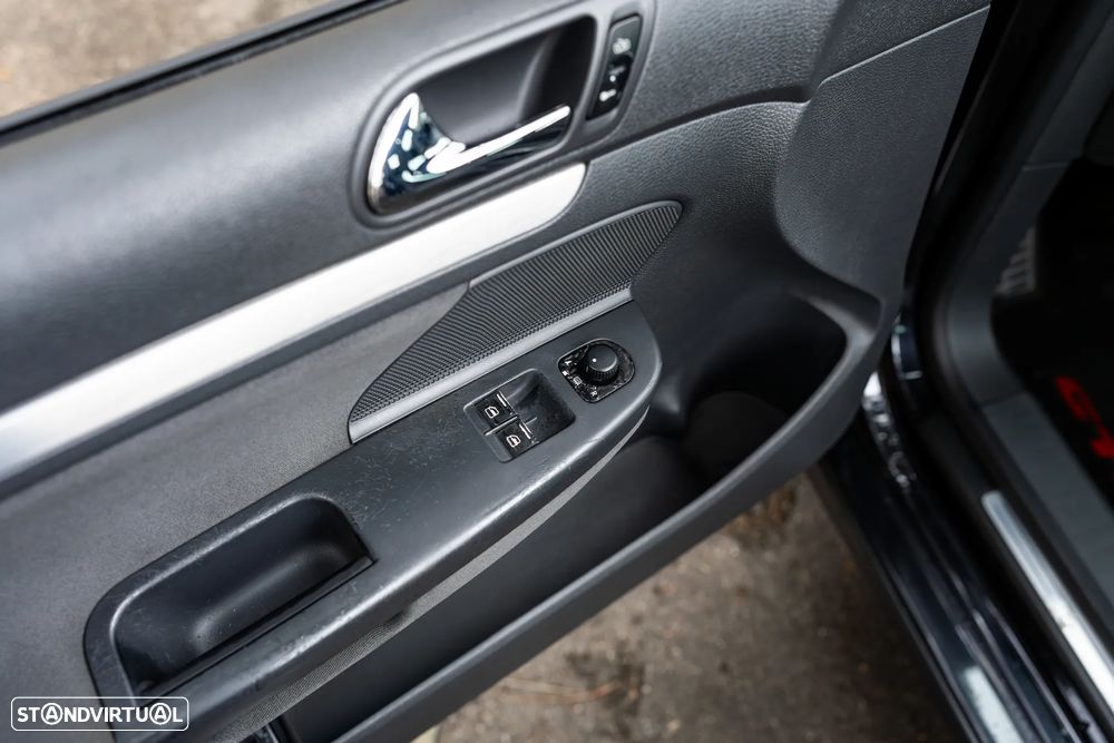 VW Golf 2.0 GTi - 31