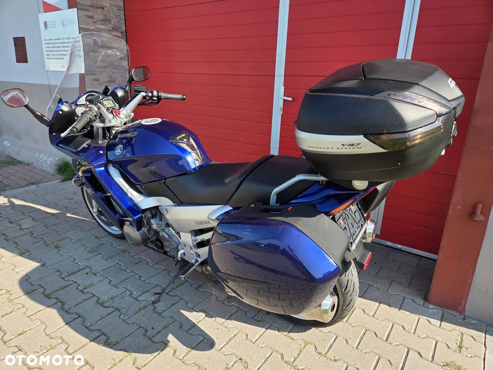 Yamaha FJR - 6
