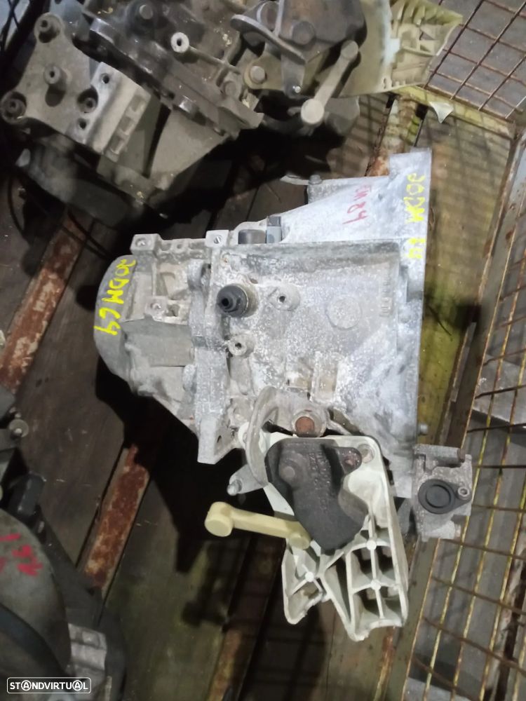 Caixa de velocidades Citroen C4 1.6 16v REF: 20DM64 - 3