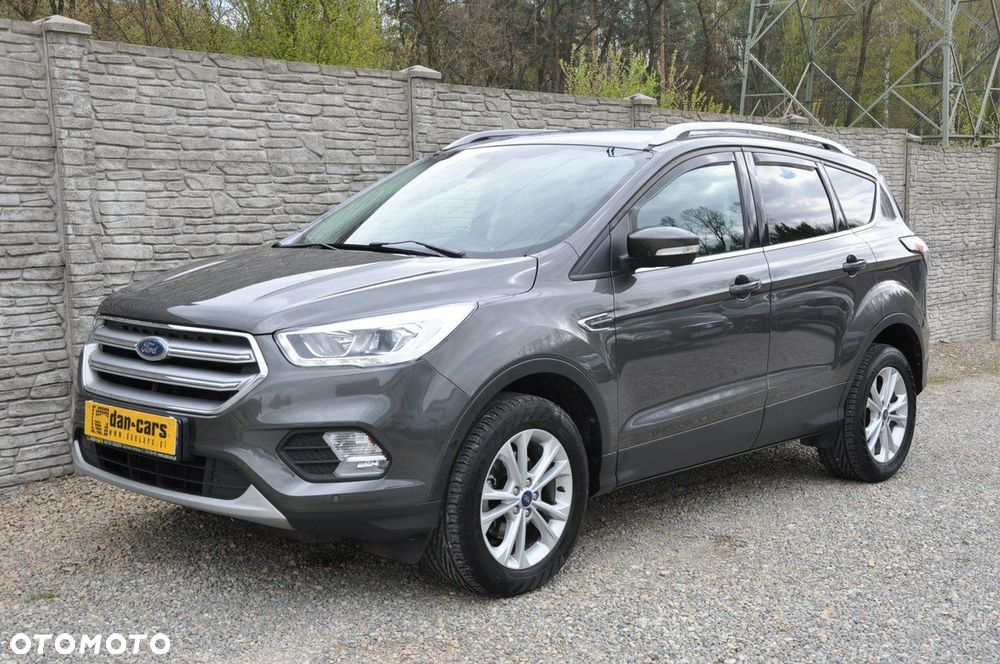 Ford Kuga 1.5 EcoBoost 2x4 Titanium - 1