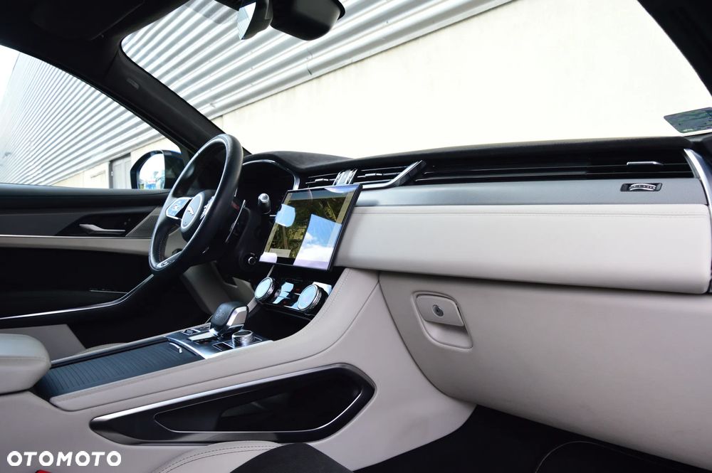 Jaguar F-Pace 5.0 V8 P550 AWD SVR - 21