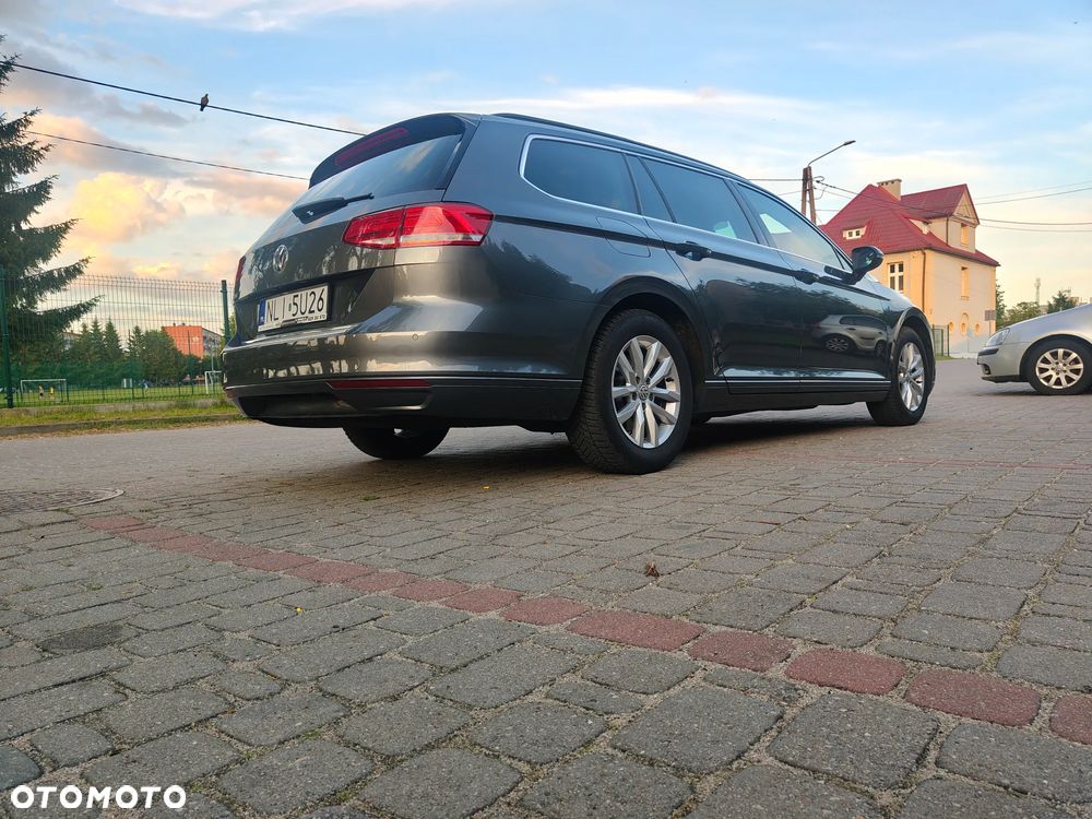 Volkswagen Passat 2.0 TDI (BlueMotion Technology) Comfortline - 28