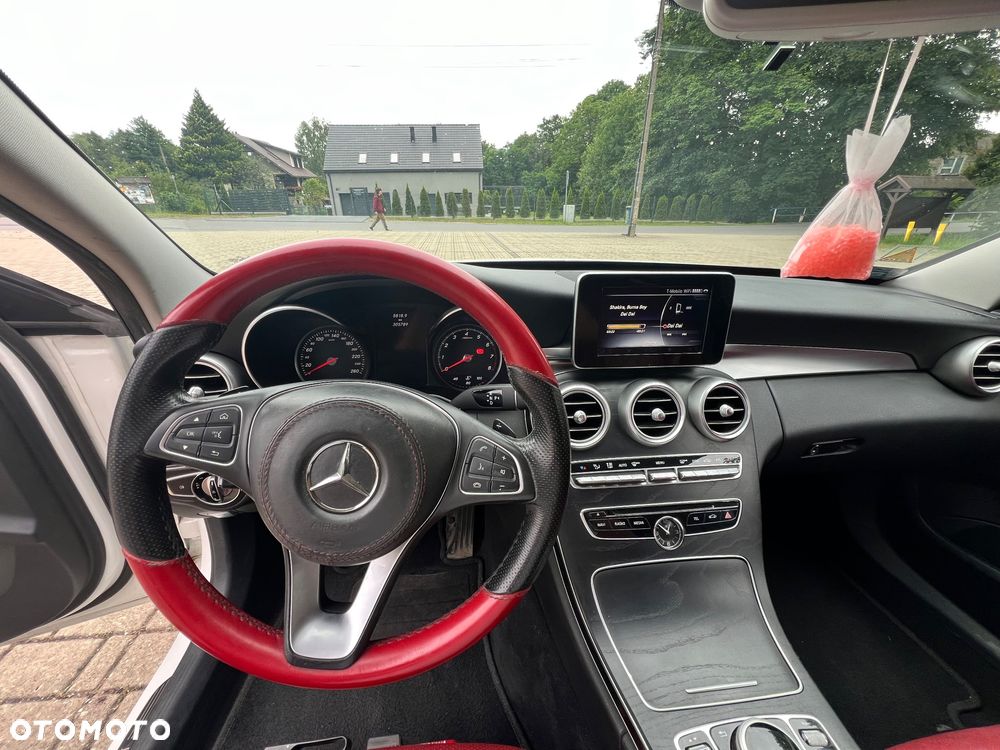 Mercedes-Benz Klasa C 200 4-Matic 7G-TRONIC - 10