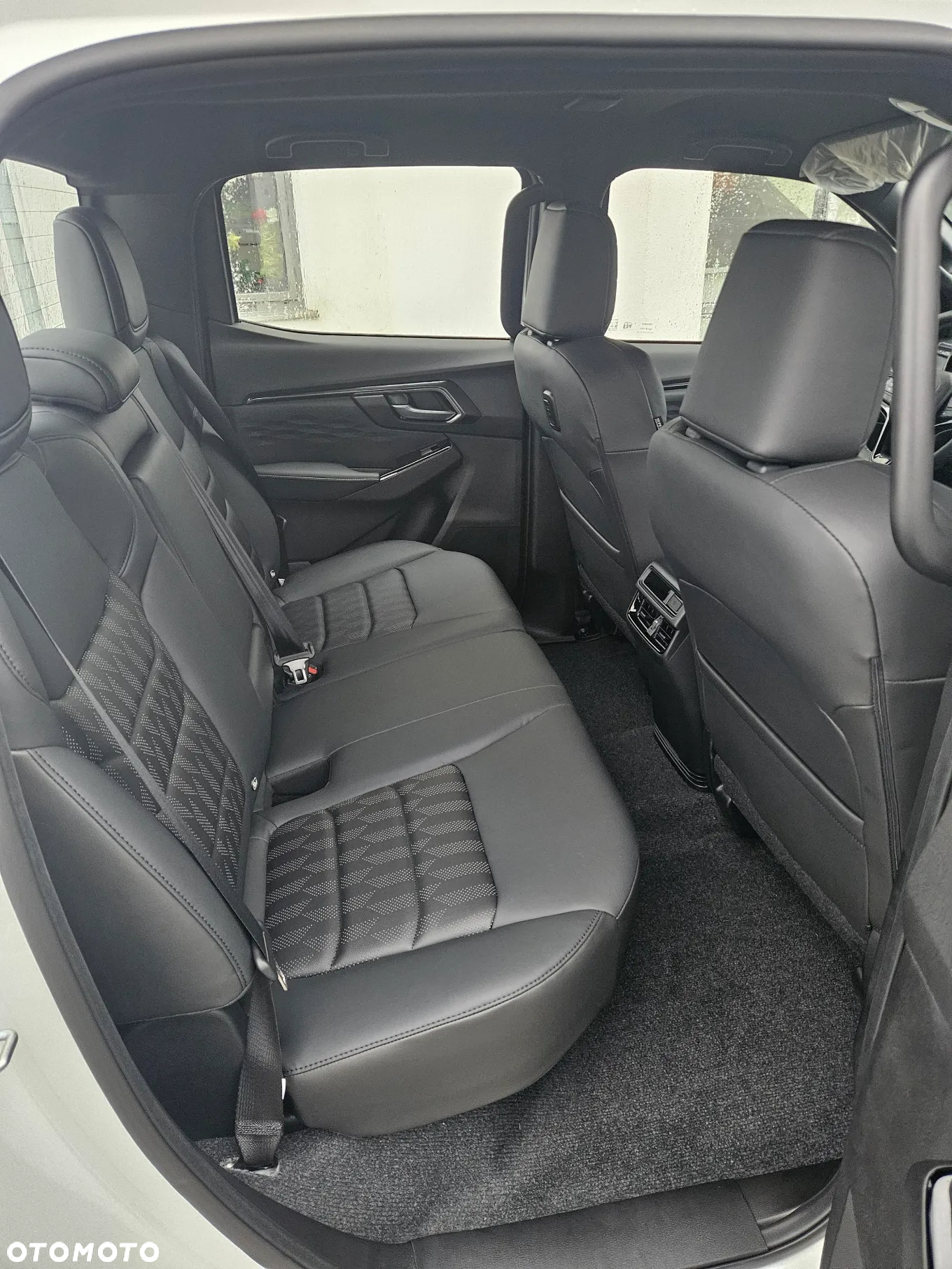 Isuzu D-Max 1.9 DC LSE - 6