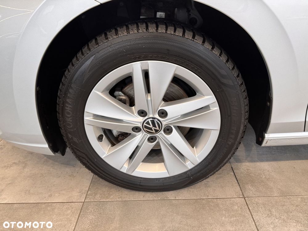 Volkswagen Golf Variant - 11