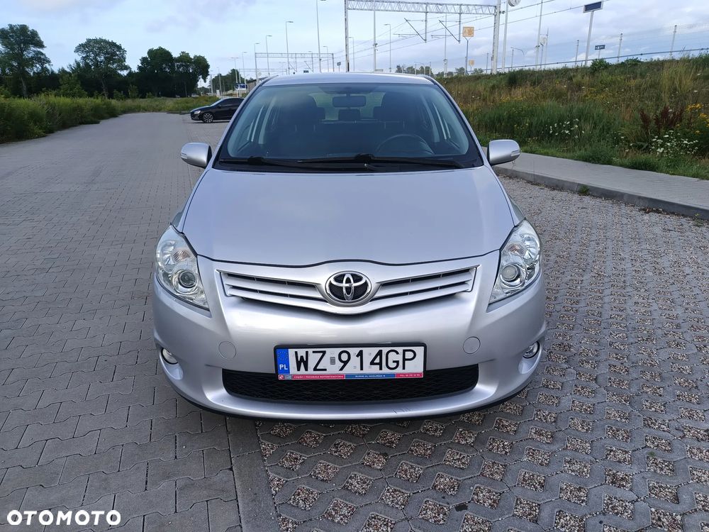 Toyota Auris 1.6 Sol - 3