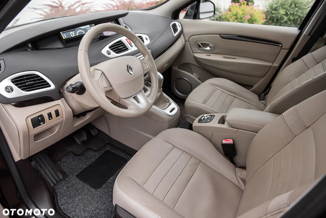 Renault Grand Scenic - 15