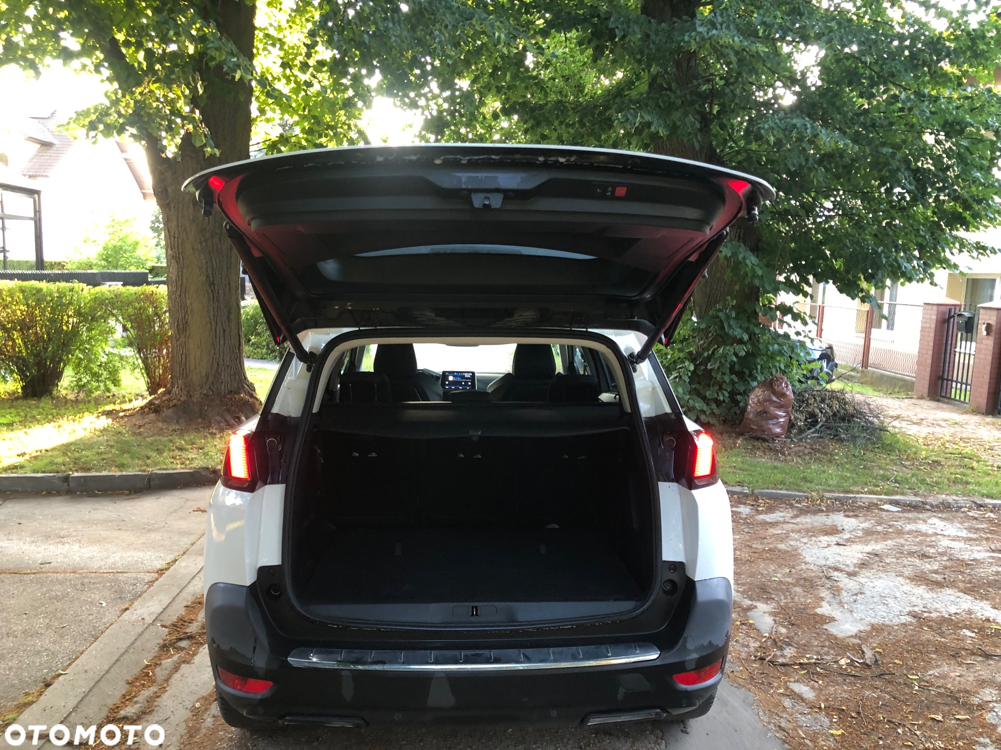 Peugeot 5008 - 10
