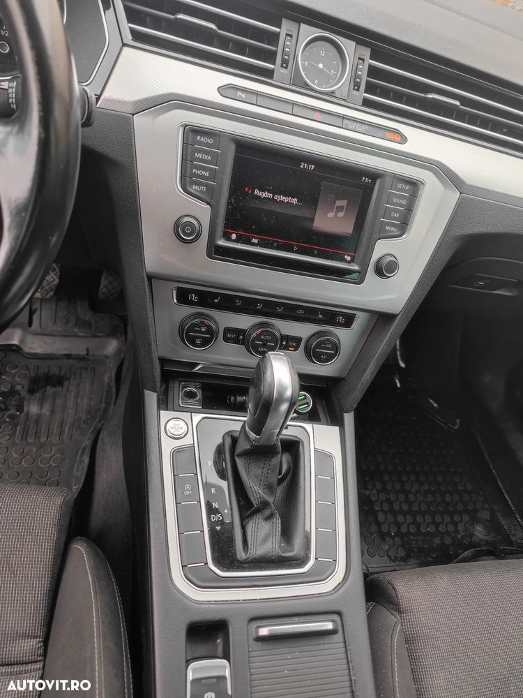 Volkswagen Passat 2.0 TDI DSG Highline - 8