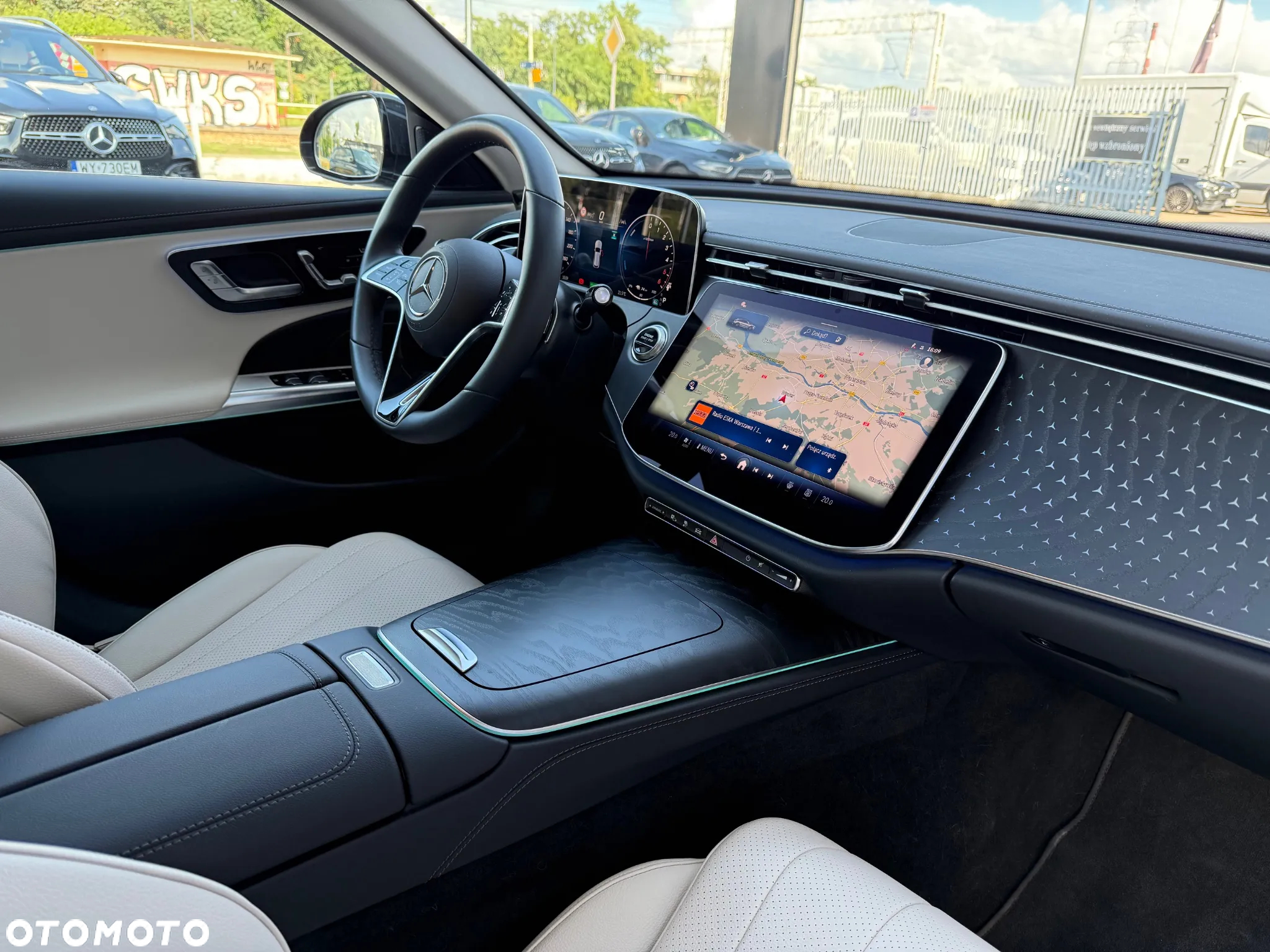Mercedes-Benz Klasa E 300 de PHEV 4-Matic All-Terrain Avantgarde 9G-Tronic - 16