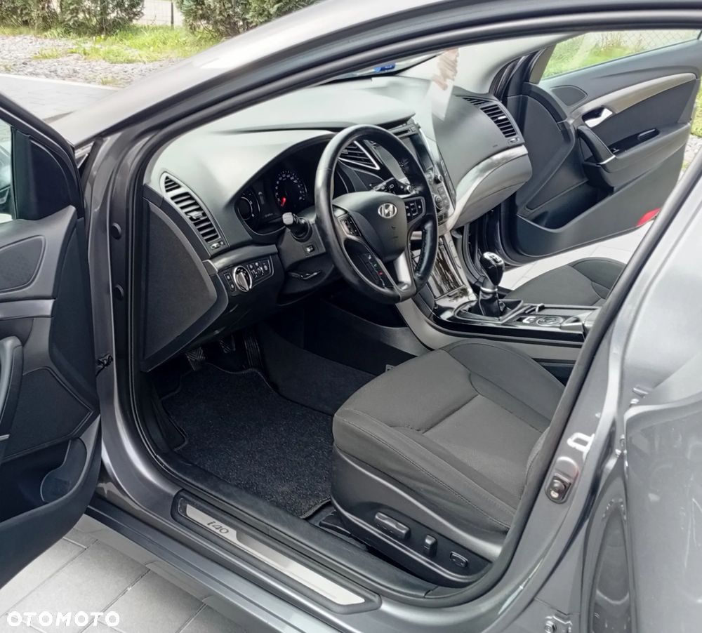 Hyundai i40 Kombi 1.7 CRDi Premium - 15